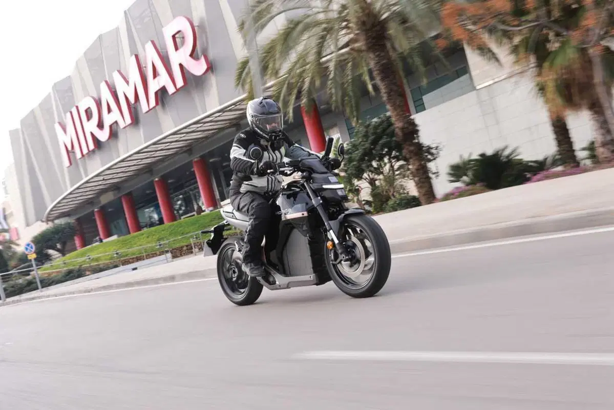 Honda WN7: il nostro TEST della prima moto elettrica di HONDA! [VIDEO] (34)