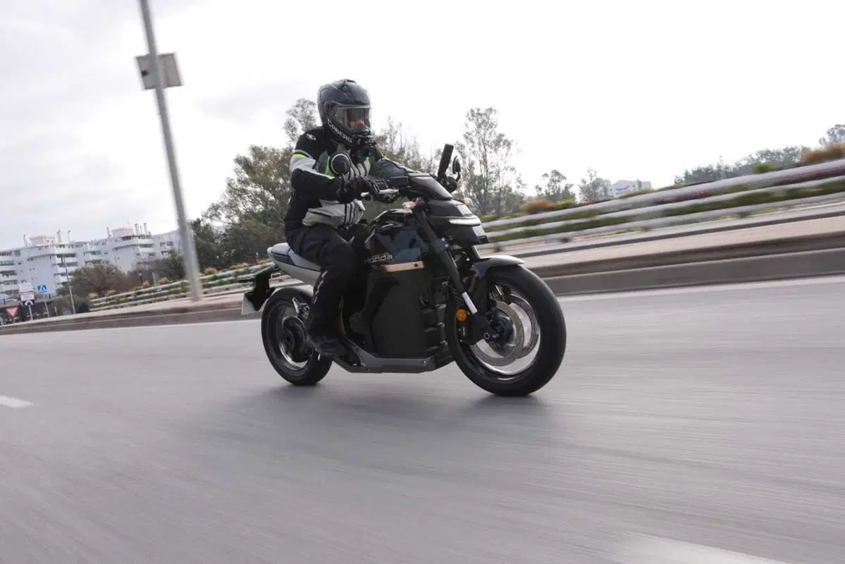 Honda WN7: il nostro TEST della prima moto elettrica di HONDA! [VIDEO] (35)