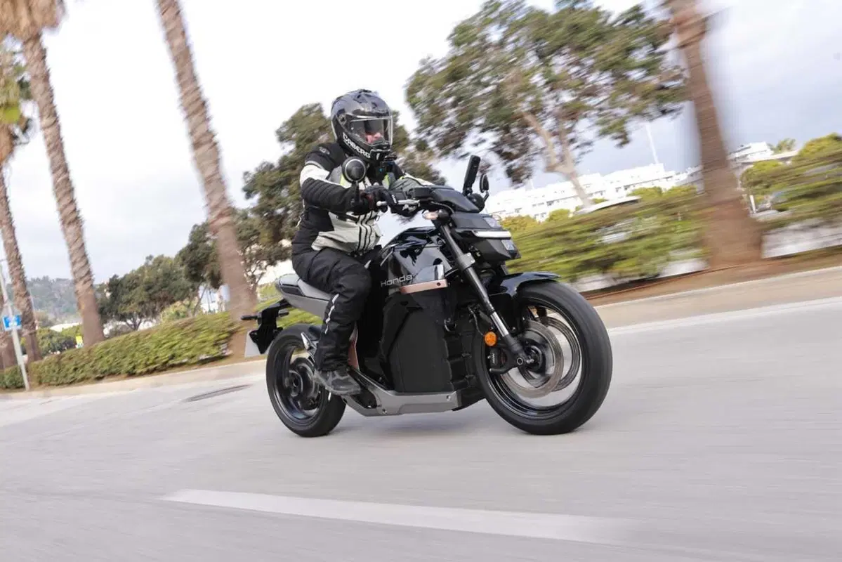 Honda WN7: il nostro TEST della prima moto elettrica di HONDA! [VIDEO] (49)