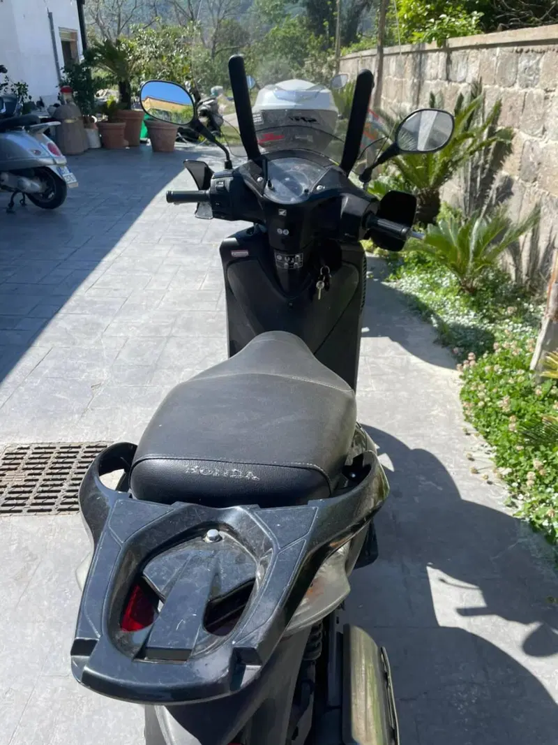 Honda SH 125 i (2009 - 12) (3)