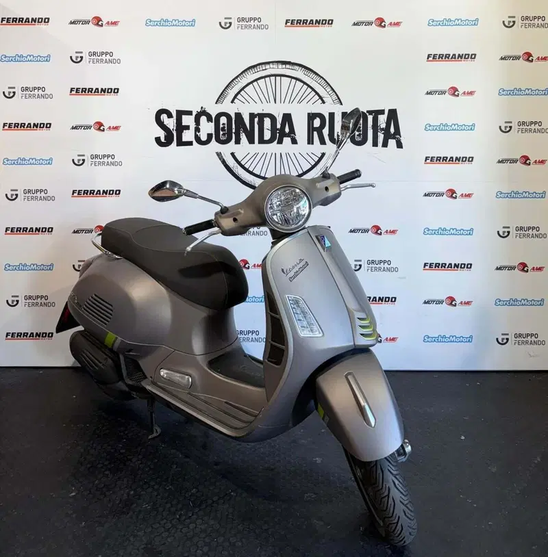 Vespa GTS 125 Super Tech (2023 - 24) (3)