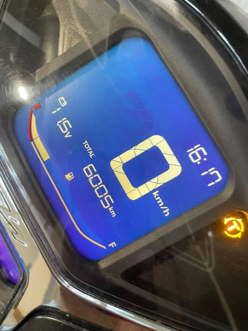 Honda SH 150i Sport (2022 - 23) (2)