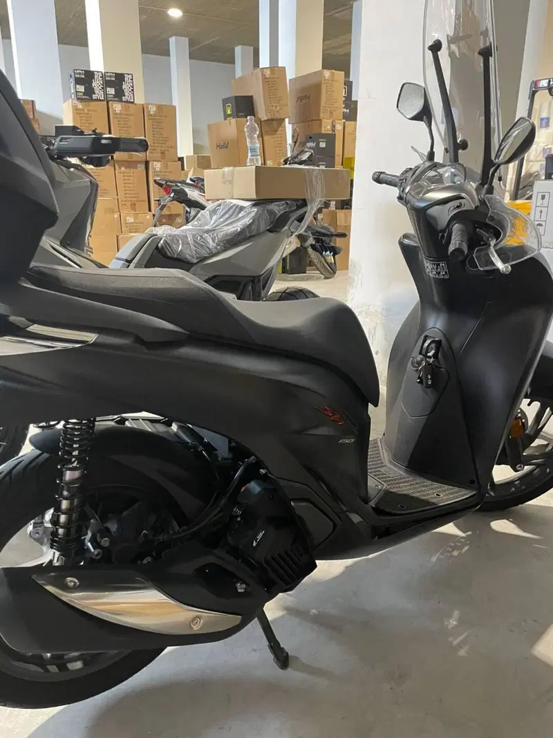 Honda SH 150i Sport (2022 - 23) (4)