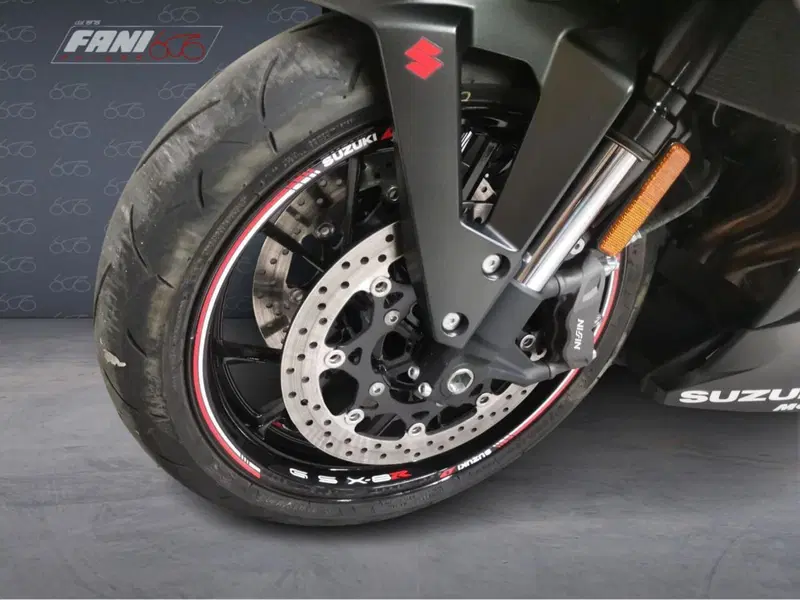 Suzuki GSX-8R (2024 - 26) (5)