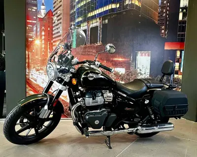 Royal Enfield Super Meteor 650 (2023 - 26) usata