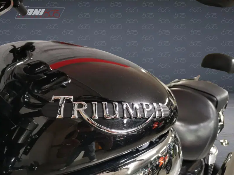 Triumph Rocket 3 (2004 - 11) (5)