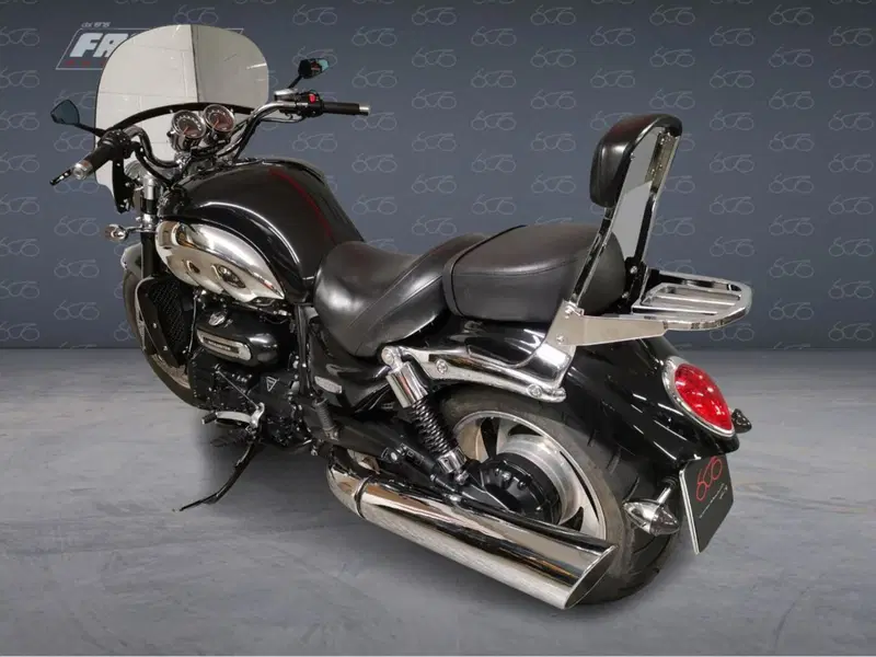 Triumph Rocket 3 (2004 - 11) (3)