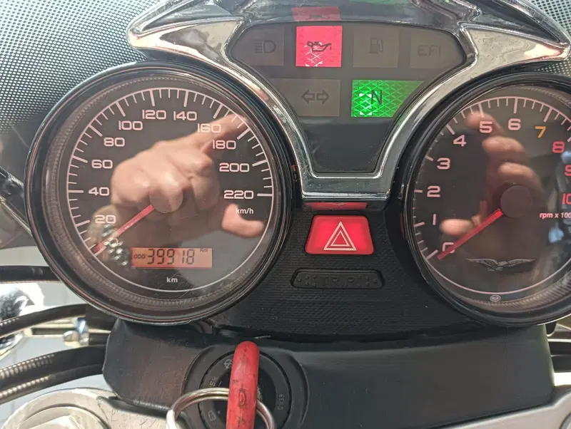 Moto Guzzi Nevada 750 (2002 - 06) (4)