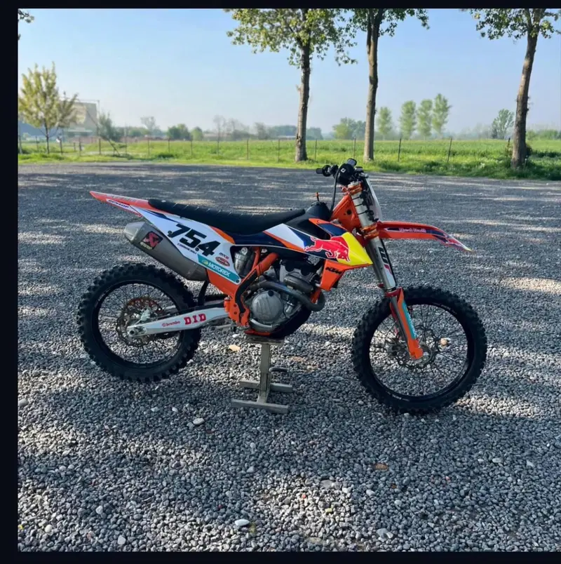 KTM 250 SX-F (2021) (4)
