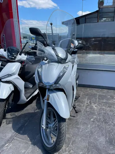 Honda SH 350 (2021 - 24) usata