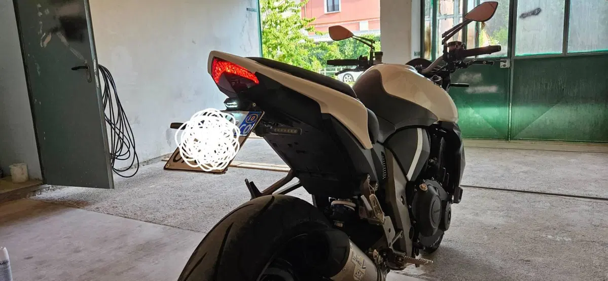 Honda CB 1000 R (2008 - 10) (16)