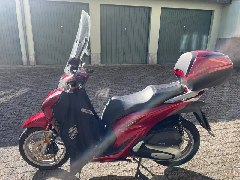 Honda SH 150i (2020 - 23) (4)
