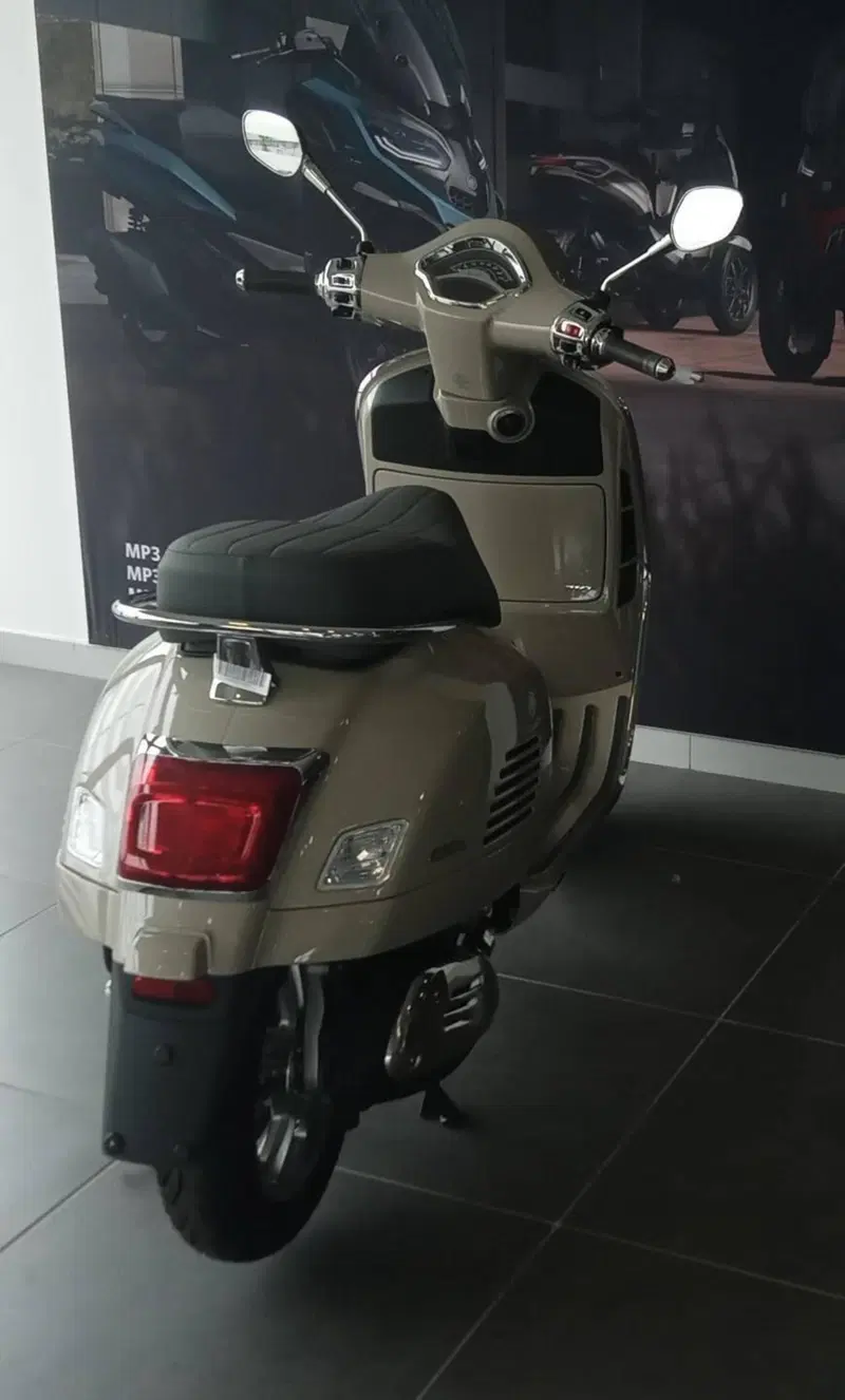 Vespa GTS 310 (2025 - 26) (5)
