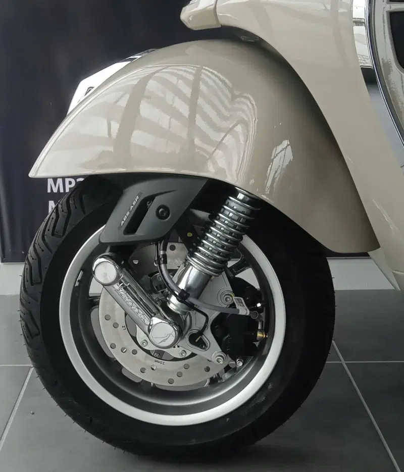 Vespa GTS 310 (2025 - 26) (13)