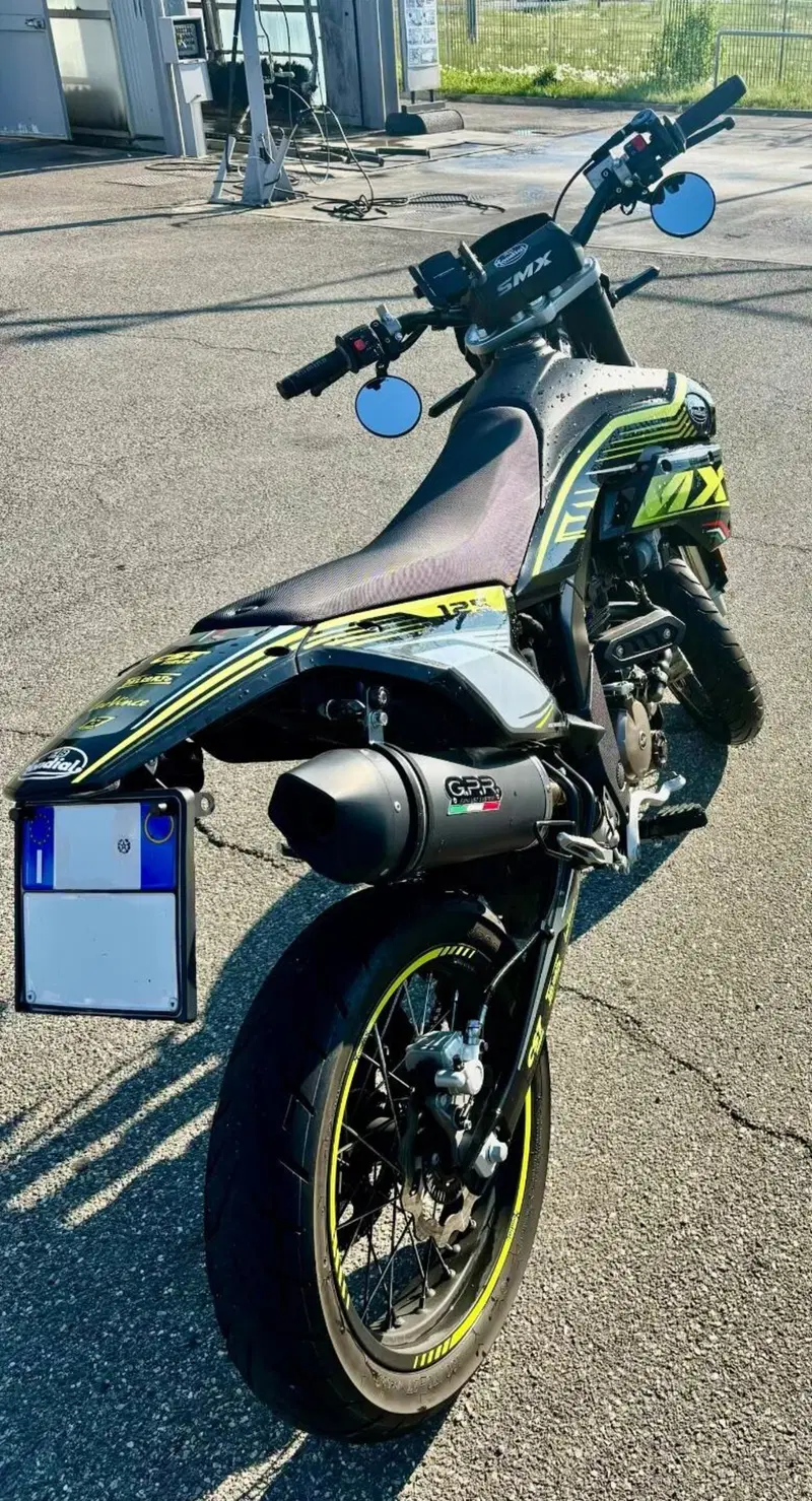 FB Mondial SMX 125 Motard (2021 - 24) (4)