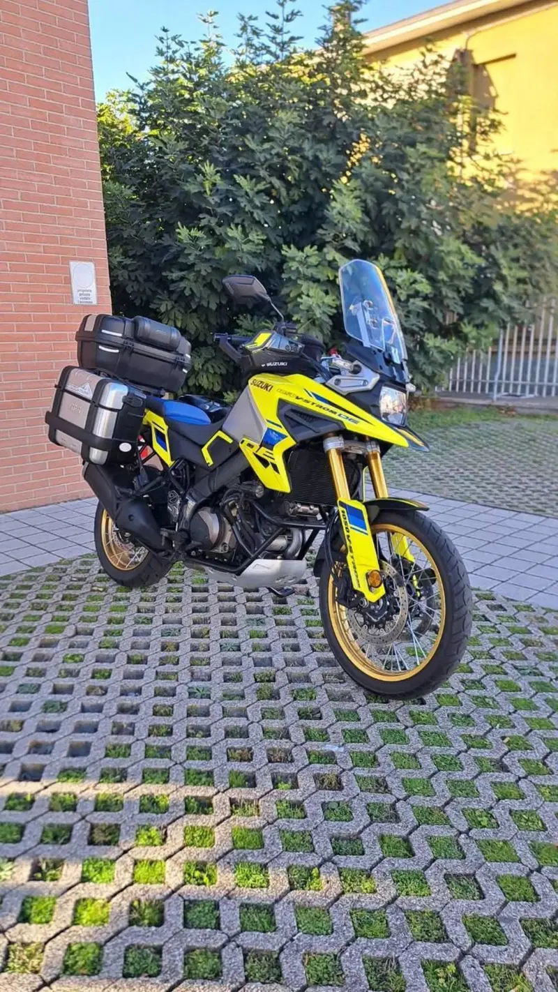 Suzuki V-Strom 1050DE (2023 - 24)