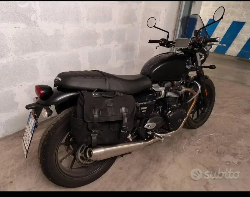 Triumph Street Twin 900 (2021 - 22) (5)