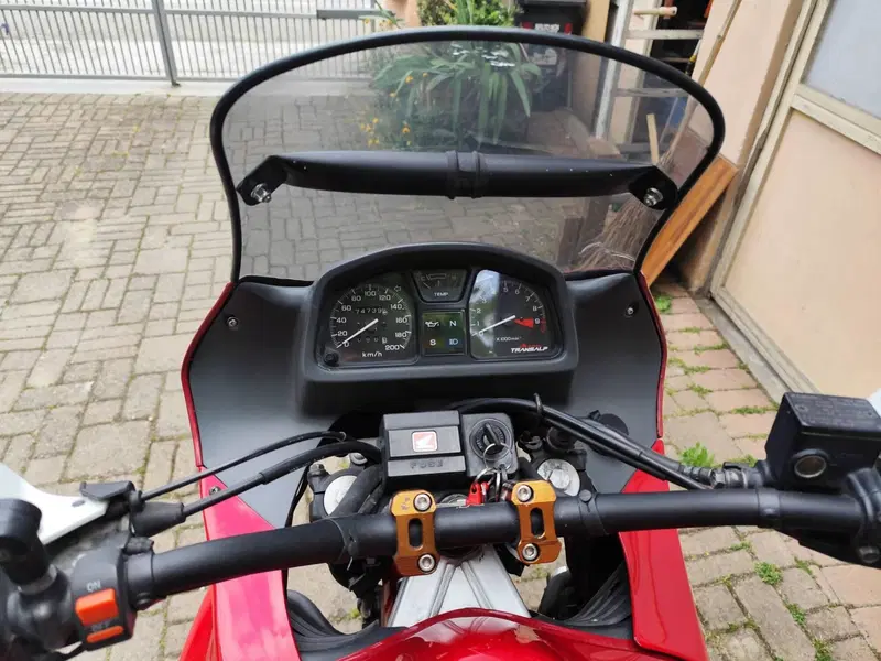 Honda Transalp XL 600V (1997 - 99) (4)