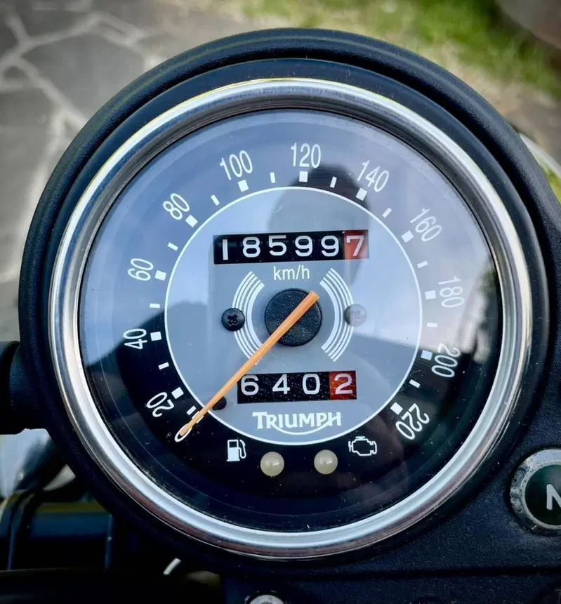 Triumph Bonneville (2007 - 16) (3)