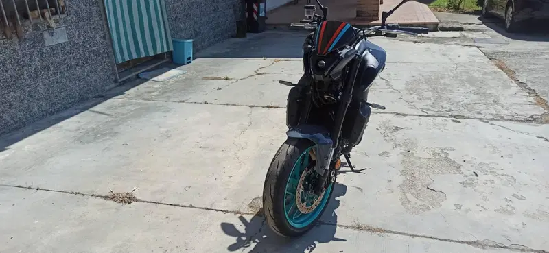 Yamaha MT-09 (2021 - 23) (4)