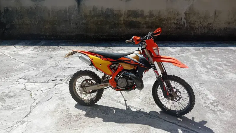 KTM 300 EXC E TPI (2018) (2)