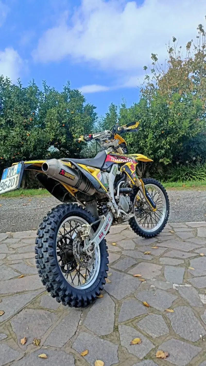 Suzuki RM-Z 250 (2011 - 2012) (3)