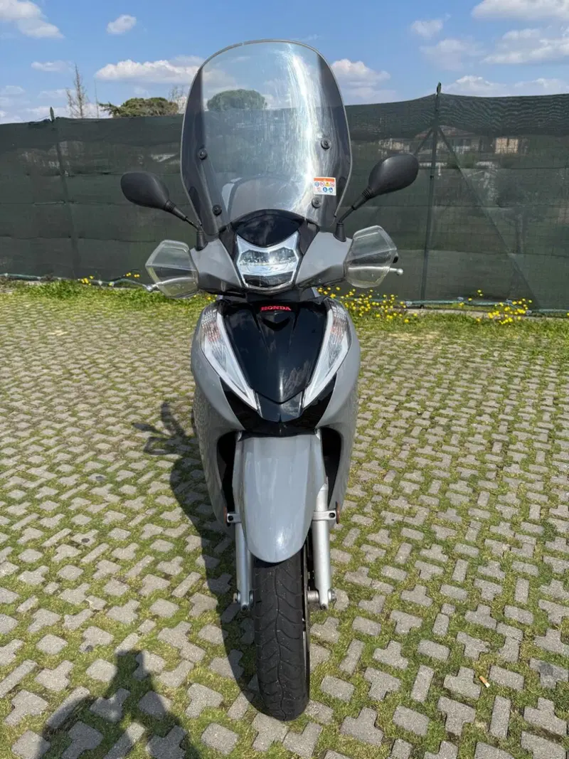 Honda SH 300 i Sport ABS (2018 - 20) (4)