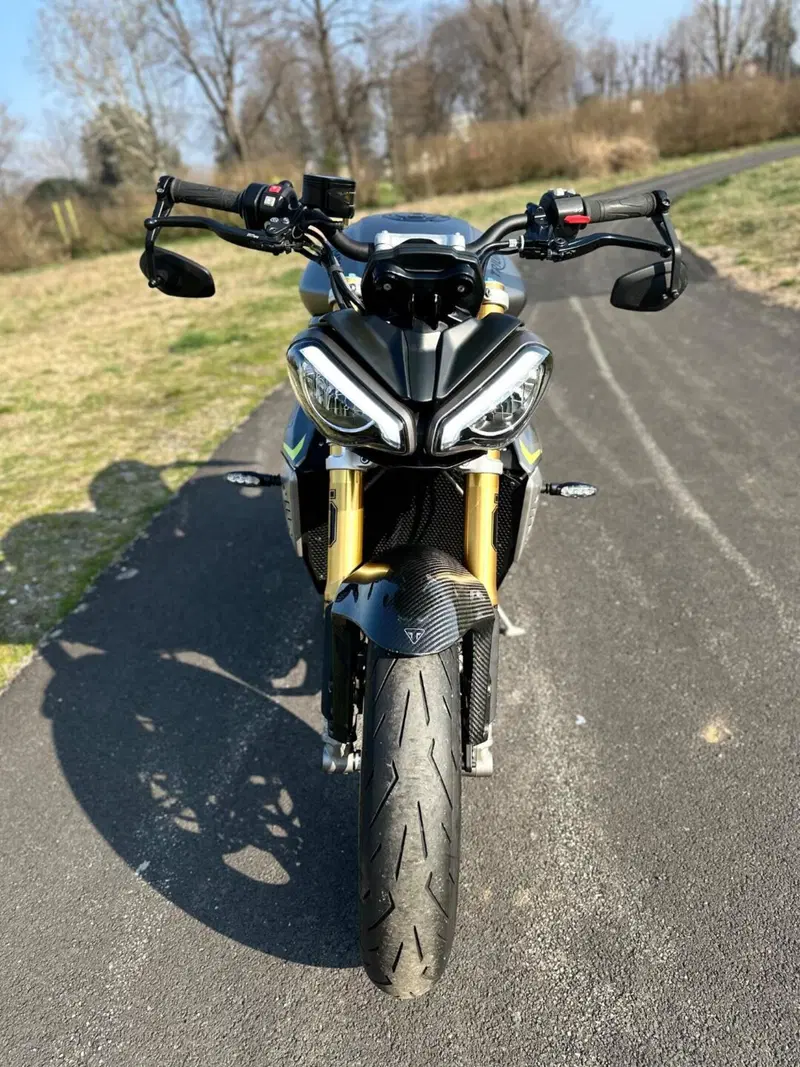 Triumph Speed Triple 1200 RS (2021 - 24) (2)