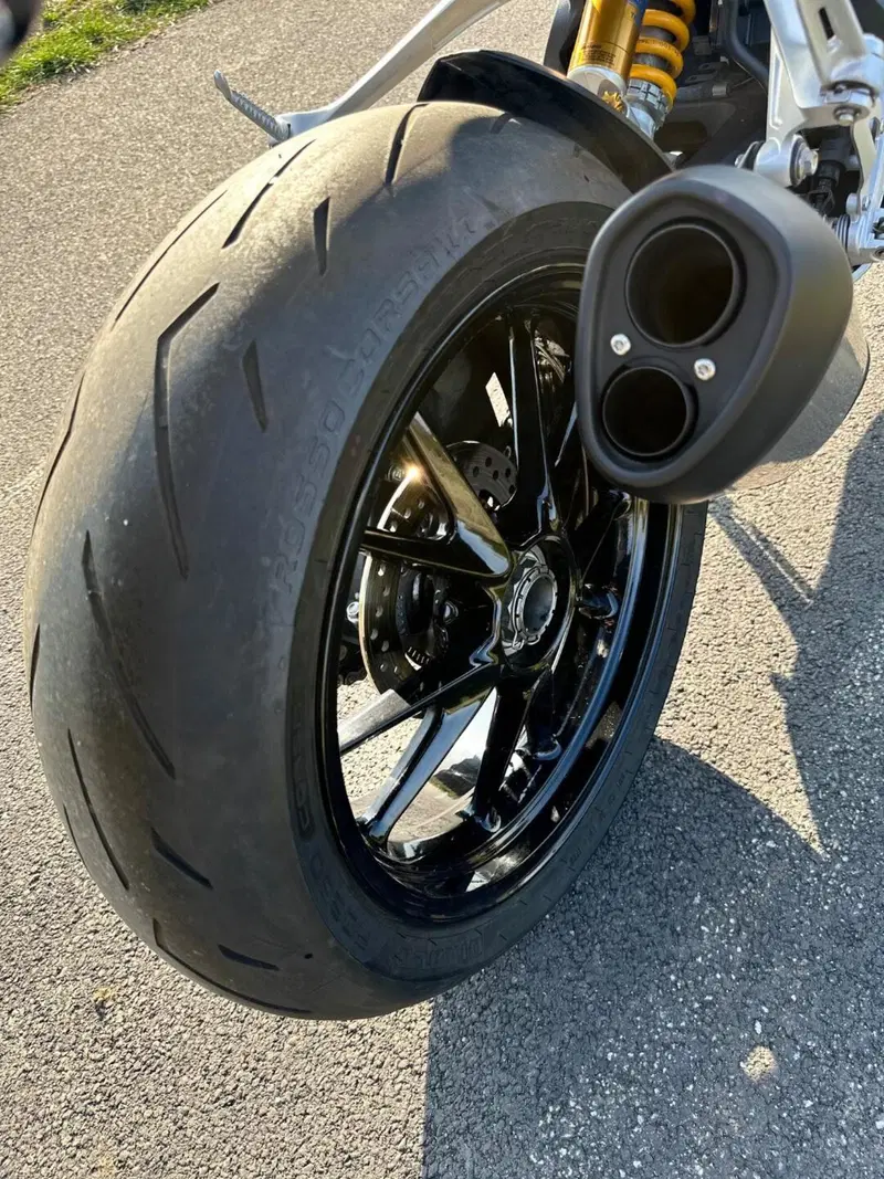 Triumph Speed Triple 1200 RS (2021 - 24) (4)