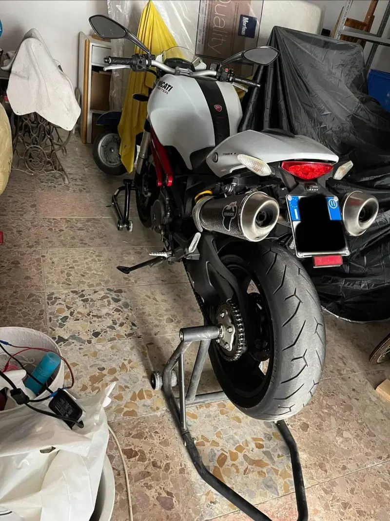 Ducati Monster 796 (2010 - 13) (20)