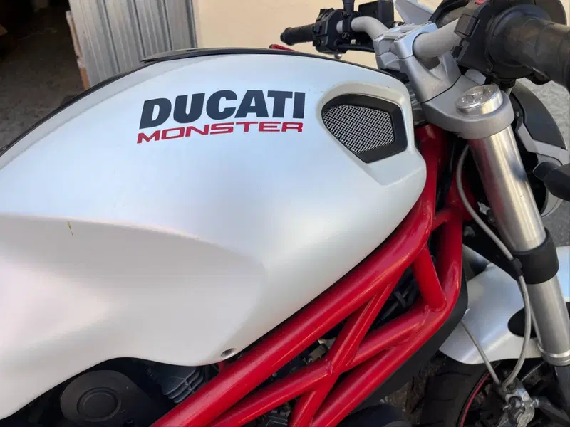 Ducati Monster 796 (2010 - 13) (6)