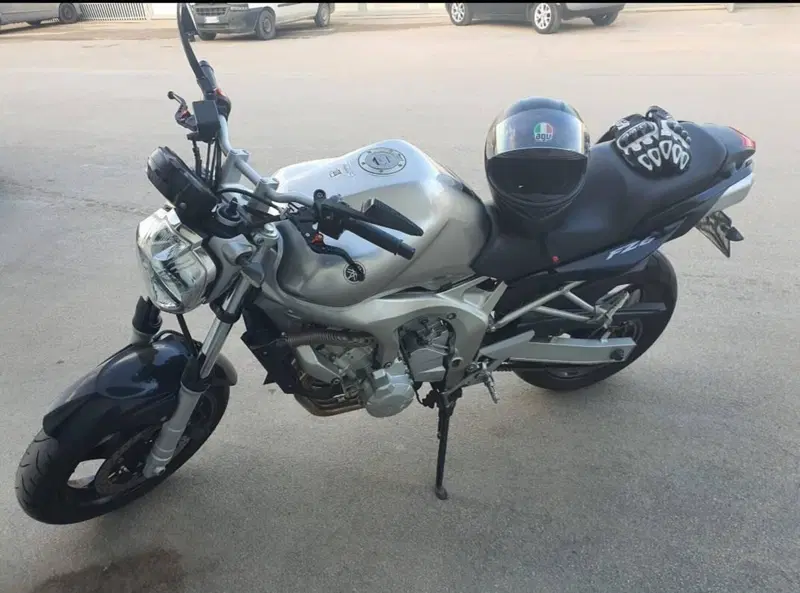 Yamaha FZ6 (2004 - 07) (4)