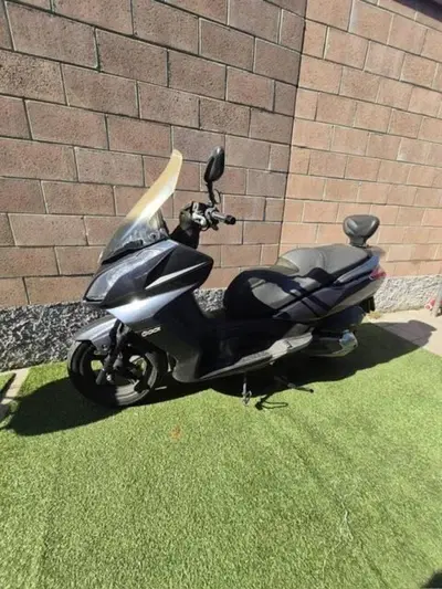 Kymco Downtown 300i (2009 - 17) usata