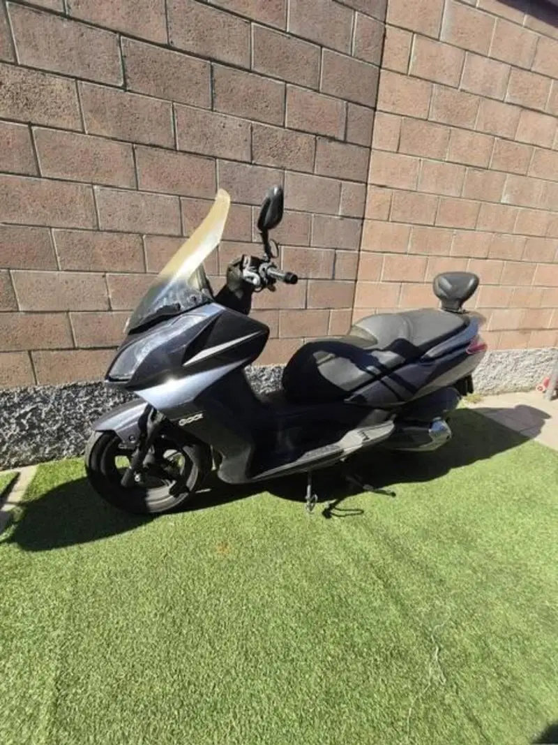 Kymco Downtown 300i (2009 - 17)