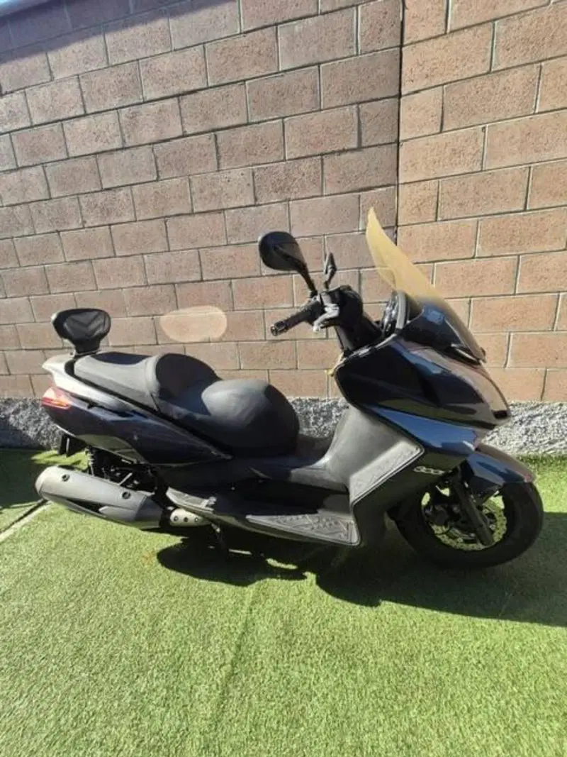Kymco Downtown 300i (2009 - 17) (2)