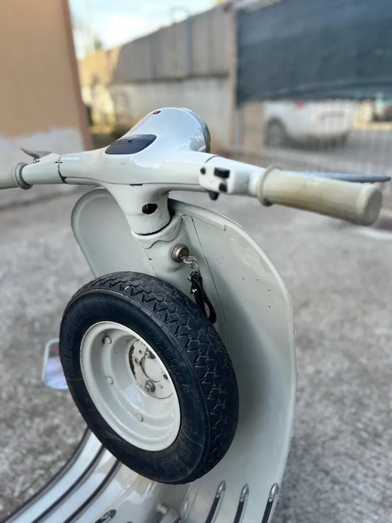 Vespa VNA1T (10)