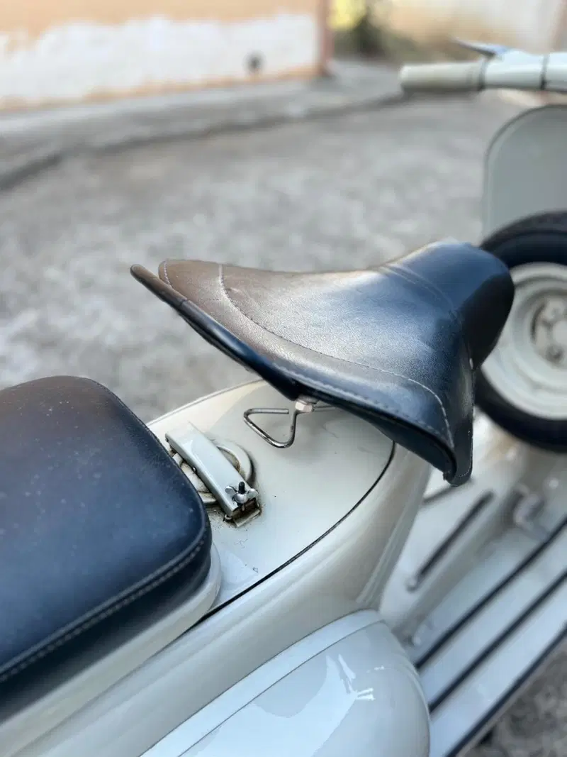 Vespa VNA1T (11)