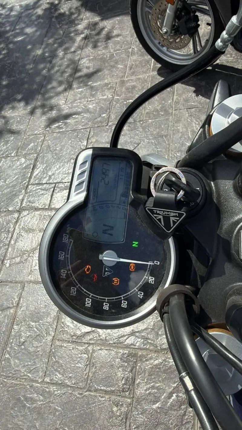 Triumph Speed 400 (2024 - 26) (7)