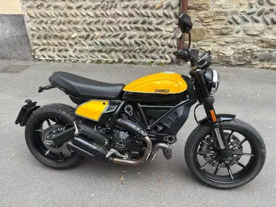 Ducati Scrambler 800 Full Throttle (2017 - 21) usata