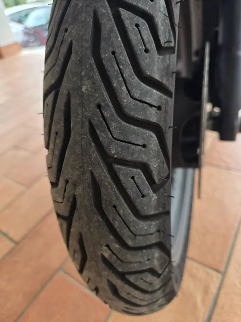 Honda SH 150i Sport (2022 - 23) (8)