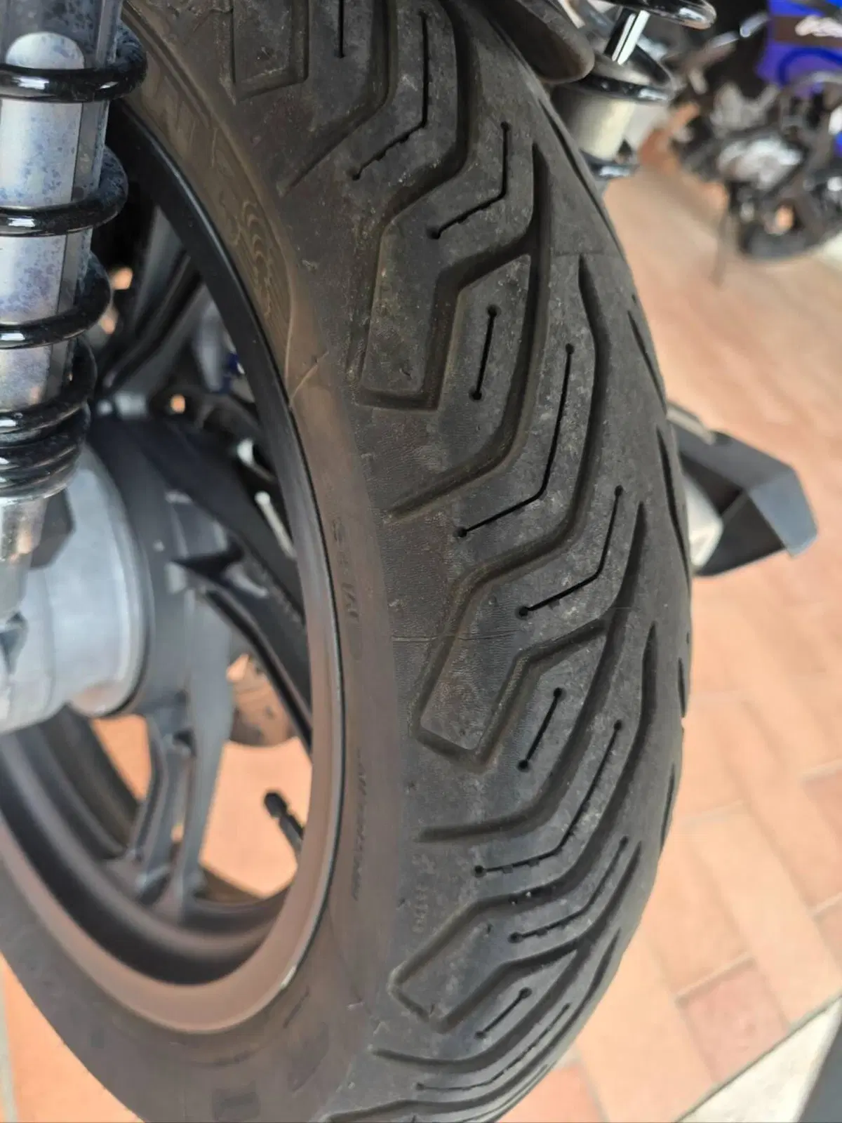 Honda SH 150i Sport (2022 - 23) (9)
