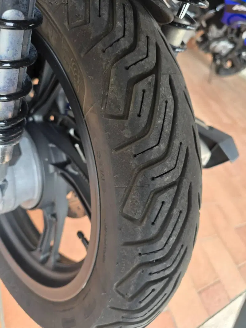 Honda SH 150i Sport (2022 - 23) (9)