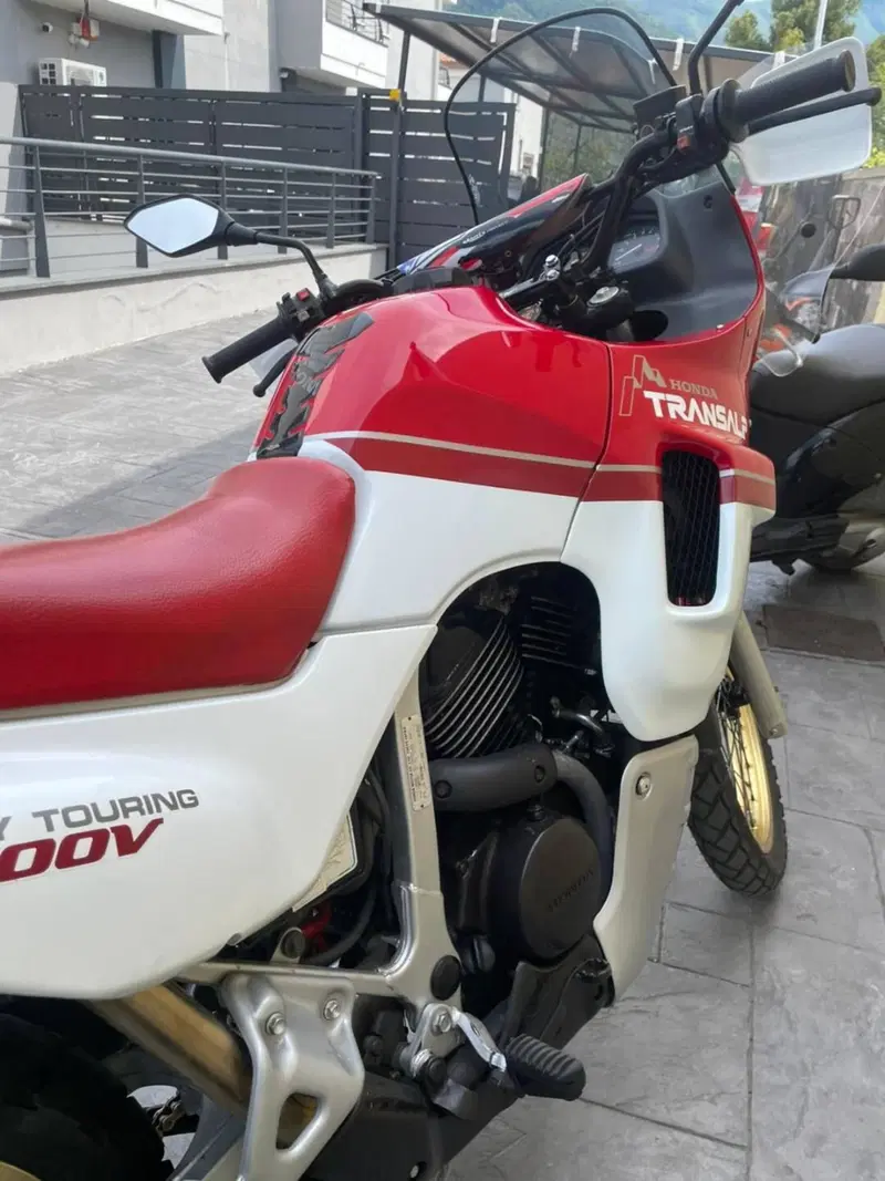 Honda Transalp XL 600V (1987 - 90) (3)