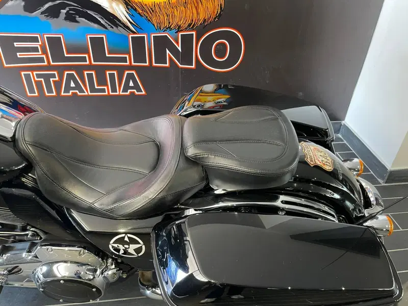 Harley-Davidson 107 Street Glide Special (2017 - 19) - FLHXS (13)