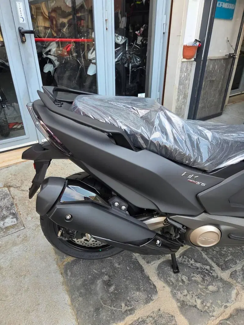 Kymco AK 575 Premium (2025 - 26) (8)