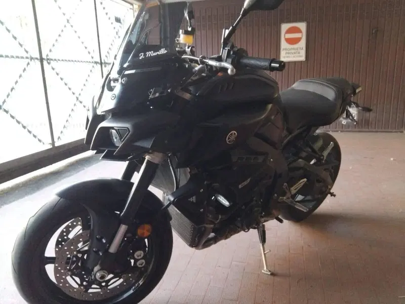 Yamaha MT-10 (2017 - 20) (5)