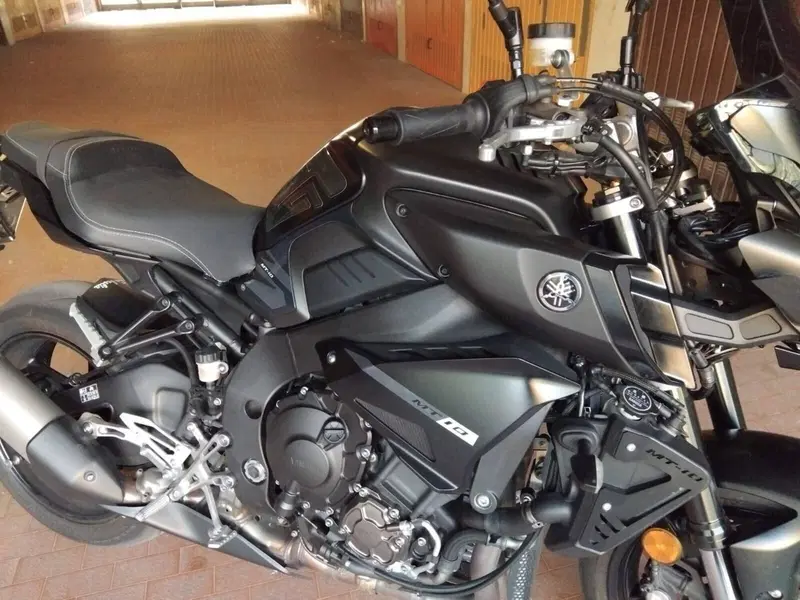 Yamaha MT-10 (2017 - 20) (11)