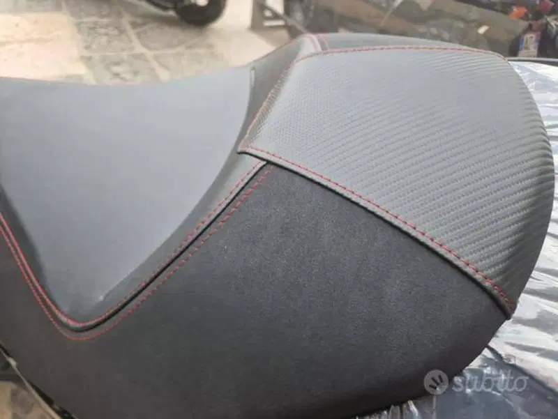 Kymco Xciting VS 400i (2023 - 26) (17)