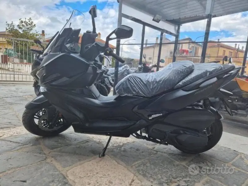 Kymco Xciting VS 400i (2023 - 26) (4)