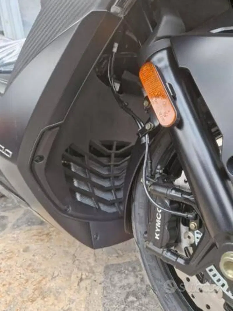 Kymco Xciting VS 400i (2023 - 26) (16)
